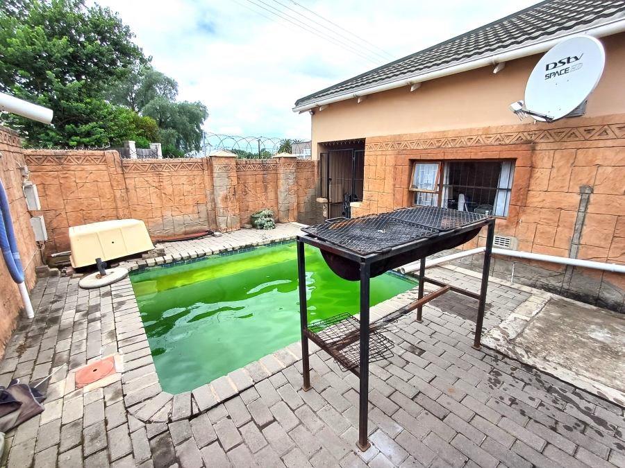 3 Bedroom Property for Sale in Cannon Hill Eastern Cape